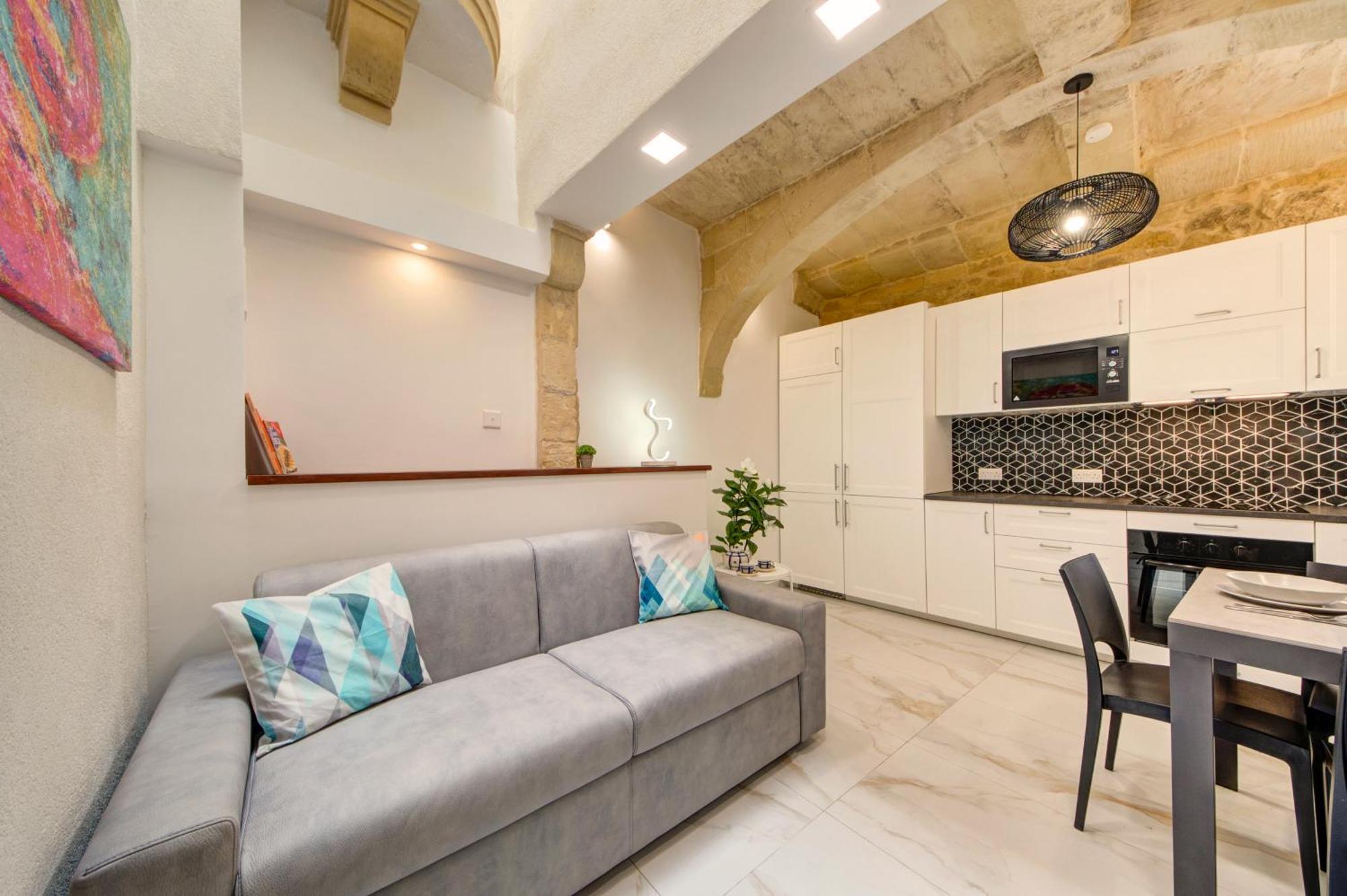 Stunning Modern-traditional 3br Townhouse In Holiday home *
